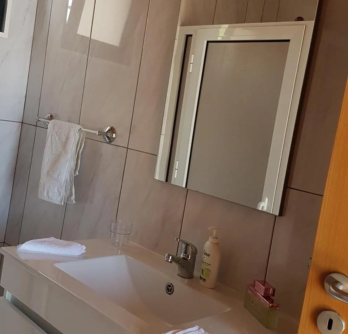 Cozy Cottage With Sea Views Estreito Da Calheta 0*,